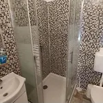 Aradi With Private Bathroom In The Centre Mid Term