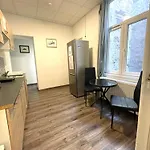 Aradi With Private Bathroom In The Centre Mid Term