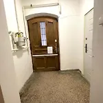 Aradi With Private Bathroom In The Centre Mid Term Budapest