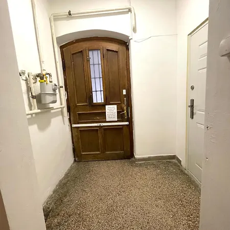 Aradi With Private Bathroom In The Centre Mid Term Будапешт