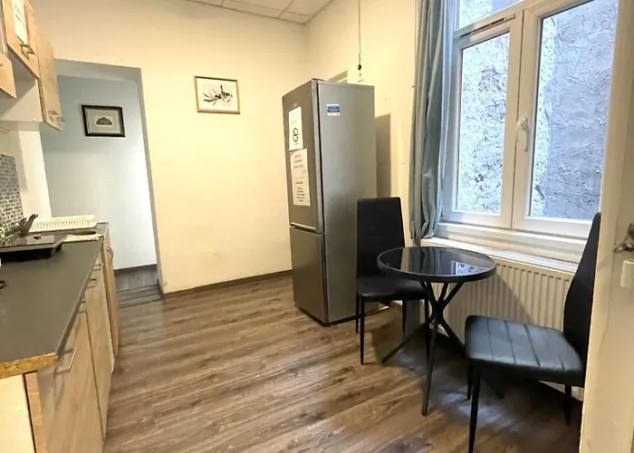 Aradi With Private Bathroom In The Centre Mid Term